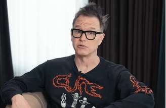 Mark Hoppus, do blink-182, diz que Robert Smith, do The Cure, tentou beijá-lo em 2004
