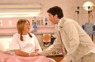 Jennifer Aniston e David Schwimmer como Rachel e Ross na série 'Friends'