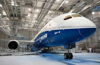 <p>Boeing Dreamliner 787-9; aeronave 777X deve entrar em serviço no final da década</p>