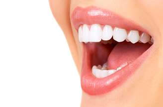 Em uma consulta com um especialista em bioreprogramação bucal, não são apenas os dentes que são analisados.