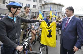 <p>Candidato favorito à presidência, Petro Poroshenko, encontra simpatizantes a poucos dias da eleição presidencial, em Odessa</p>