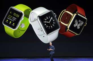 Novos smartwatches da Apple aparecem nas cores verde, branca e vermelha
