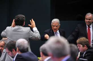 <p>Deputados do PPS e PSB também reclamaram da divisão de cargos na CPI da Petrobras</p>