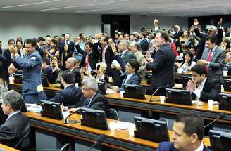 <p>Comissão vai debater redução da maioridade penal</p>