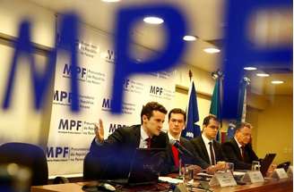 Procuradores da força-tarefa da Lava Jato em Curitiba 02/05/2017 REUTERS/Rodolfo Buhrer