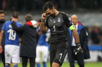 Gianluigi Buffon ficou abalado por não ter conseguido levar a Itália para a Copa da Rússia