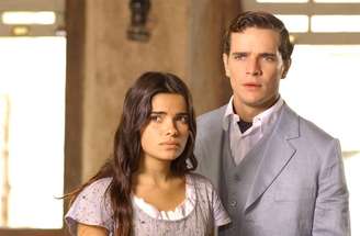 Vanessa Giácomo e Daniel de Oliveira em cena de 'Cabocla'