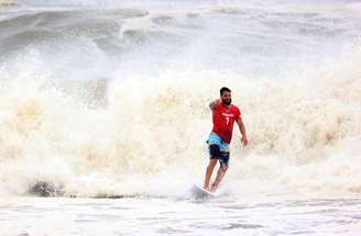 Ítalo Ferreira vai disputar está nas semifinais do surfe masculino
