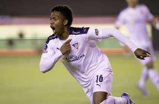 Reasco comemora após marcar o gol da vitória da LDU em Quito