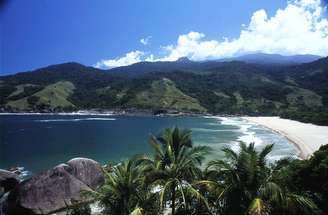 Praia do Bonete, em Ilhabela, é considerada uma das mais bonitas do Brasil