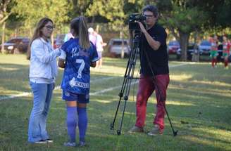 Papo de Mina é um canal que acredita na independência e na força feminina. Por meio do esporte, apresentamos mulheres diversas e reais