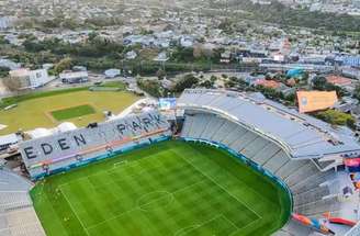 A poucas horas da cerimônia de abertura e do jogo inaugural do torneio, entre Nova Zelândia e Noruega, ruas de Auckland foram fechadas, linhas de ônibus desviadas e o serviço de balsa cancelado. - Foto: Divulgação/Twitter @NZ_Football