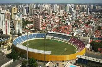Marcelo Cortes / CRF - Legenda: O último compromisso do Flamengo pelo Carioca longe do Rio foi a vitória por 2 a 0 sobre o Sampaio Côrrea, no Mangueirão