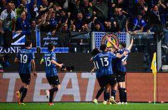 Marco Bertorello/AFP via Getty Images - Legenda: Momento do gol marcado por Lookman -