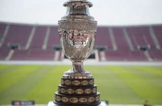 Vladimir Rodas/AFP via Getty Images - Legenda: Taça da Copa América -