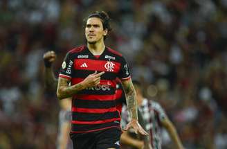 Pedro comemorando gol pelo Flamengo –
