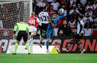 Inter e Vasco mediram forças neste domingo, no Beira-Rio –