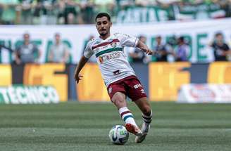 Daniel em ação com a camisa do Fluminense –