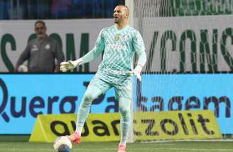 WEVERTON - Pouco exigido, mas fez defesas interessantes - Nota 6,0 - Foto: Cesar Greco/Palmeiras