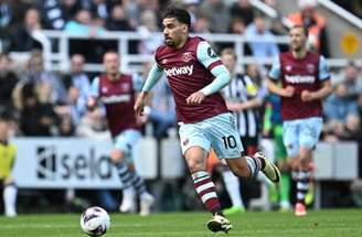 Ben Stansall/AFP via Getty Images - Legenda: Paquetá defende o West Ham, da Inglaterra