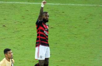 Gerson durante treino da Seleção –