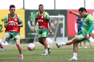 Caio Paulista e Estevão no treino do Palmeiras nesta quarta-feira –