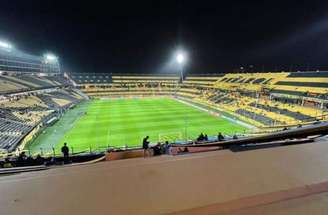 Commons wikimedia - Legenda: Estádio Campeín del Siglo, onde será realizada a partida