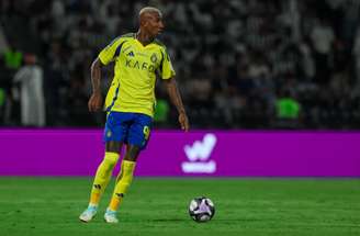 Talisca é o vice-artilheiro do Al-Nassr em 2024/2025 com oito gols –