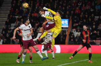 Mike Hewitt/Getty Images - Legenda: Bournemouth e West Ham ficaram no empate pelo Inglês