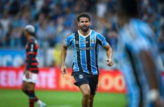 FOTO: LUCAS UEBEL/GREMIO FBPA - Legenda: Diego Costa está de saída do Grêmio