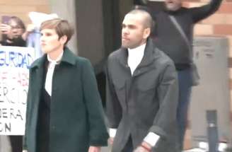 Condenado, ex-jogador deixou a prisão após pagamento de fiança –