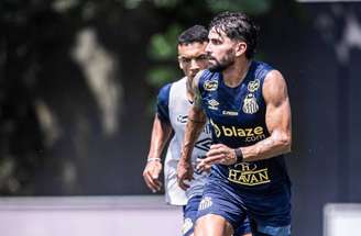 Rincón pode ganhar espaço com o técnico Pedro Caixinha – Fotos: Raul Baretta/ Santos FC