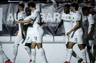 Divulgação / Sporting - Legenda: Sporting vence, mas segue apertado na liderança