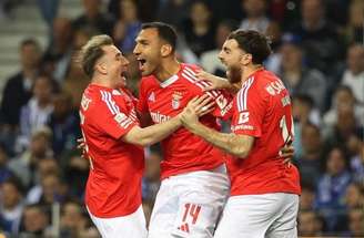 Divulgação / SL Benfica - Legenda: Benfica vence e assume a liderança do Português