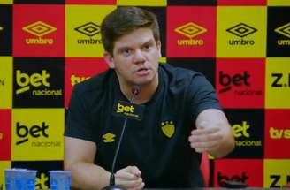 Piquerez marcou o gol polêmico para o Palmeiras já nos acréscimos –