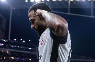 Memphis Depay divulga documentário sobre relação com o Corinthians