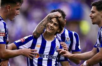 Divulgação/Porto - Legenda: Porto vence o Famalicão e ainda sonha com vaga na Liga Europa