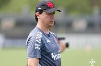 Diniz em seu primeiro jogo em São Januário pelo Vasco –