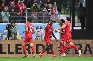 Daniel Kopatsch/Getty Images - Legenda: Derrota do Leverkusen confirma o vice-campeonato alemão