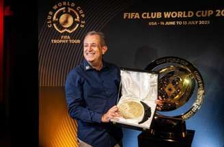 Taça do Mundial de Clubes já está na Gávea, sede do Flamengo –