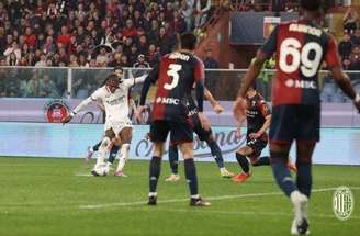 Rafael Leão fez um dos gols do Milan na partida –