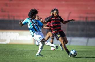 Sport e Grêmio na Ilha do Retiro pelo Brasileiro Feminino – FOTO: CAROLINE MOTTA/GRÊMIO FBPA