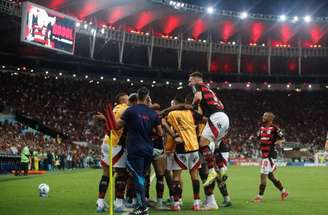 Léo Ortiz fez o primeiro gol do Flamengo contra a LDU- Foto Gilvan de Souza/Flamengo