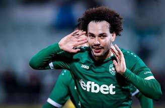 Pedro Naressi em ação com a camisa do Ludogorets.