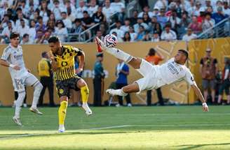 Divulgação/Real Madrid - Legenda: Mbappé marcou um dos gols do Real na vitória sobre o Borussia Dortmund