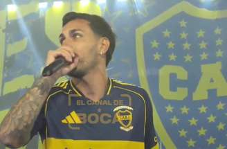 Meio-campista fez exames médicos nesta quinta-feira (10) –