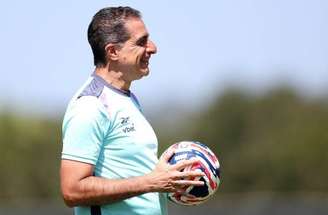 Vitor Silva/Botafogo - Legenda: Renato Paiva assume o comando do Fortaleza no lugar de Juan Pablo Vojvoda