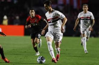 Rodriguinho cumpre profecia de Ceni –