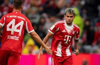 Olise marcou duas vezes na vitória do Bayern de Munique sobre o Lyon –