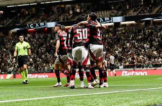 Flamengo é o líder do Brasileirão, com 37 pontos em 17 jogos –